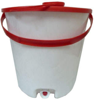 Buckets – Oxfam type – with tap